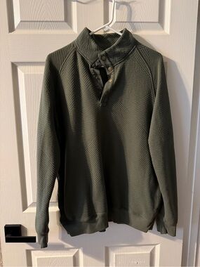 Goodfellow & Co Olive Green Quilted Snap-Front Crewneck Sweater